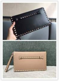 Picture of Valentino Handbags _SKUfw181168113fw